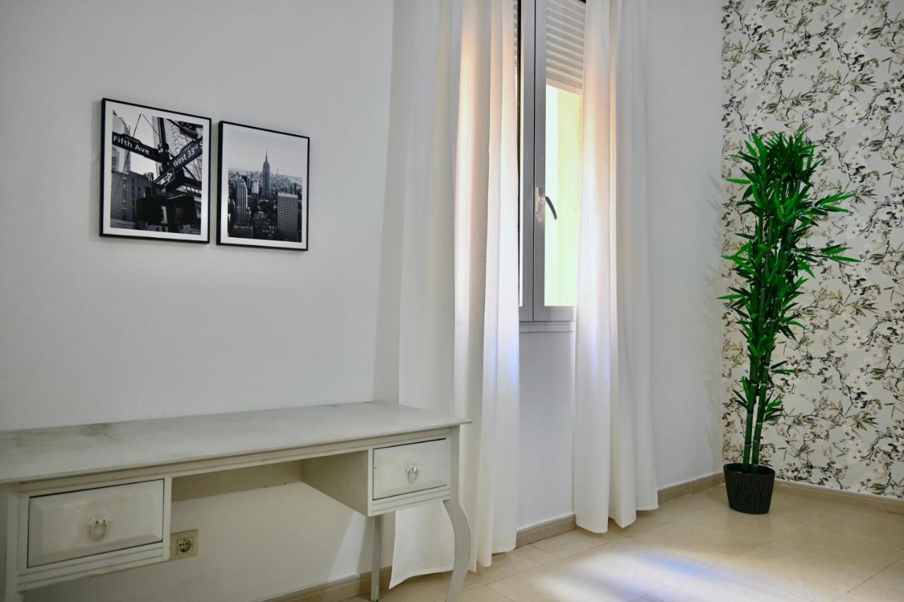 For You Rentals Centrico Apartamento Temporal En La Calle Infanta Inf1A Мадрид Екстер'єр фото